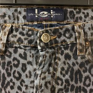 Lei Life Energy Intelligence Leopard Print Jeans 9
